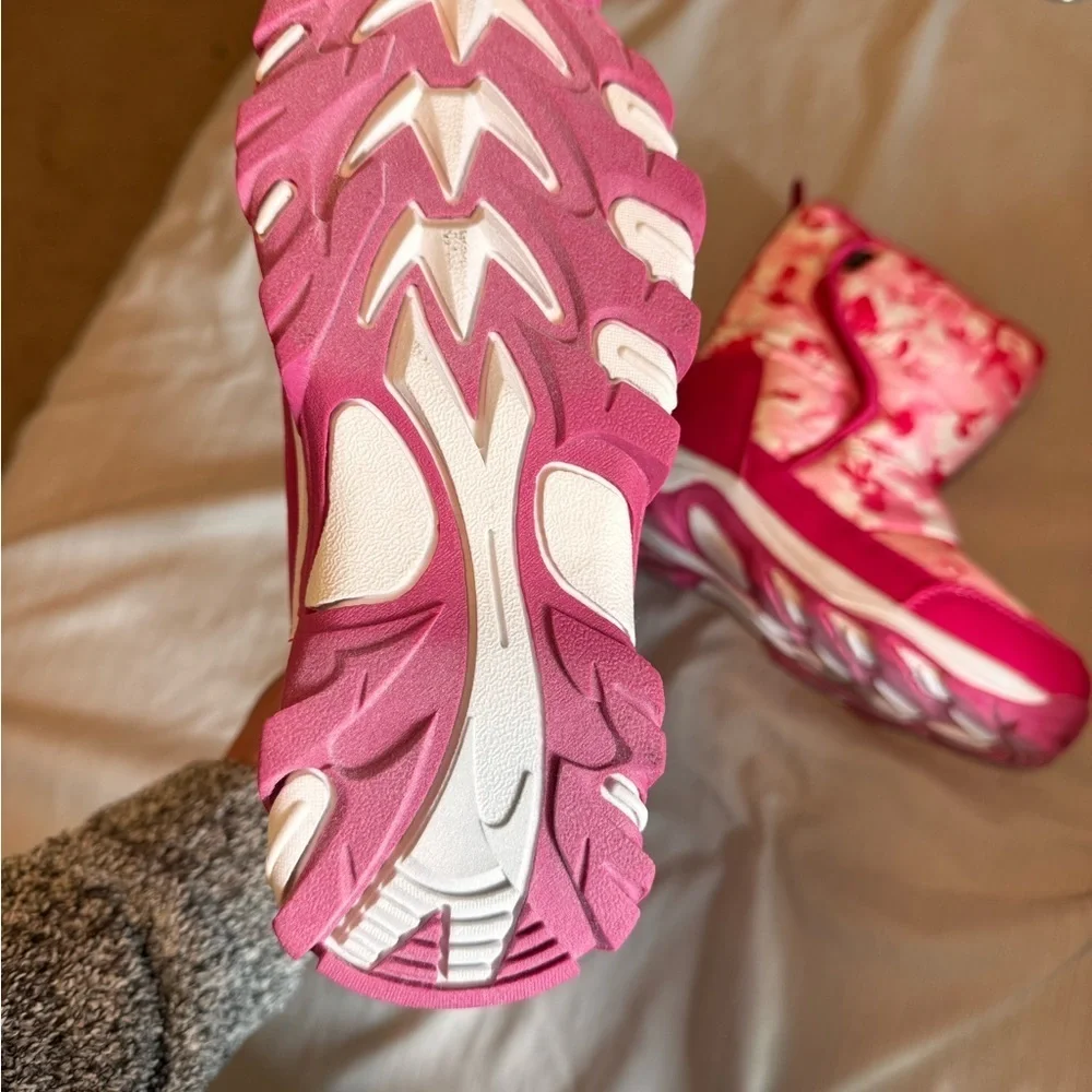 Pink Camouflage Winter Boots